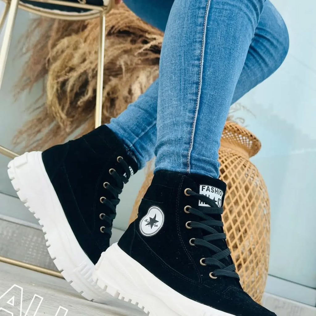 gid://shopify/MediaImage/41238686892321